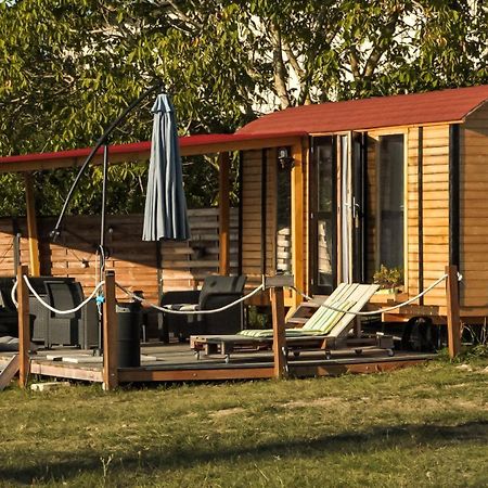 Roulotte „Douceur“ Villa Кондом Екстериор снимка
